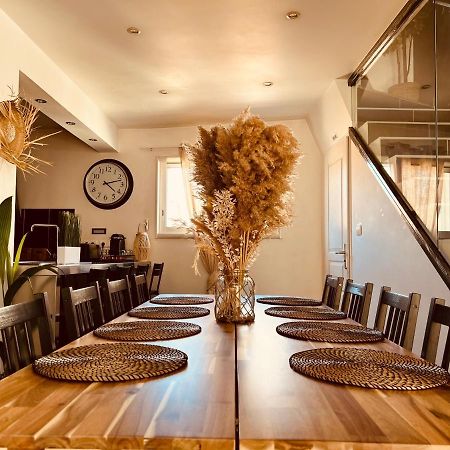 Maison De Village Ecusson - Logement Entier - 160M2 - 4Chambres - Centre Ville - Terrasse - Climatise Νιμ Εξωτερικό φωτογραφία