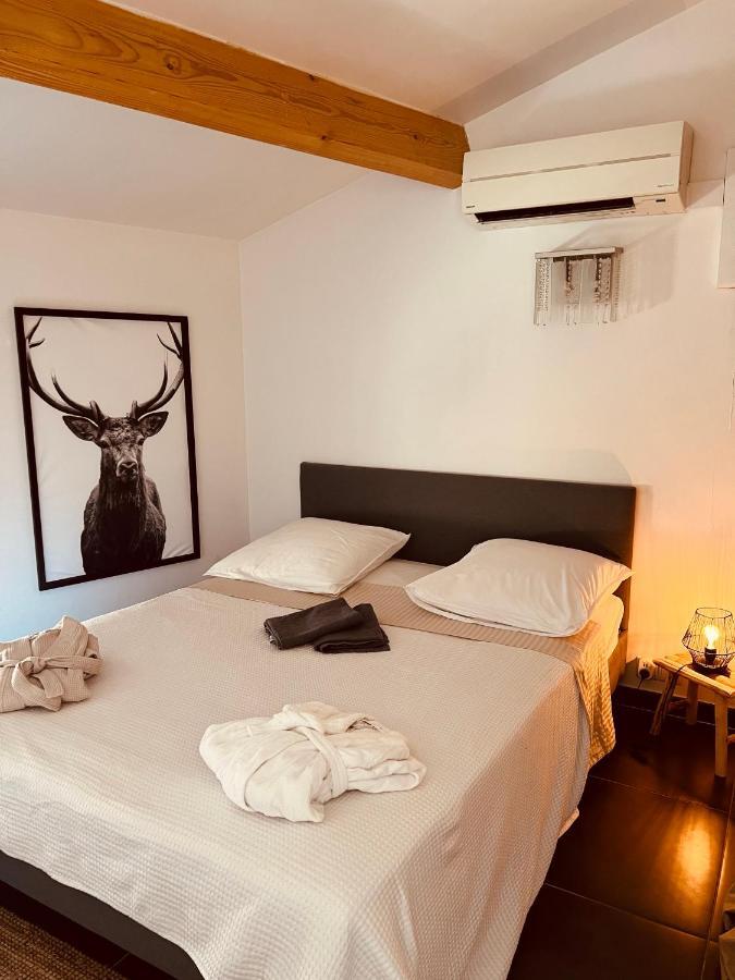 Maison De Village Ecusson - Logement Entier - 160M2 - 4Chambres - Centre Ville - Terrasse - Climatise Νιμ Εξωτερικό φωτογραφία